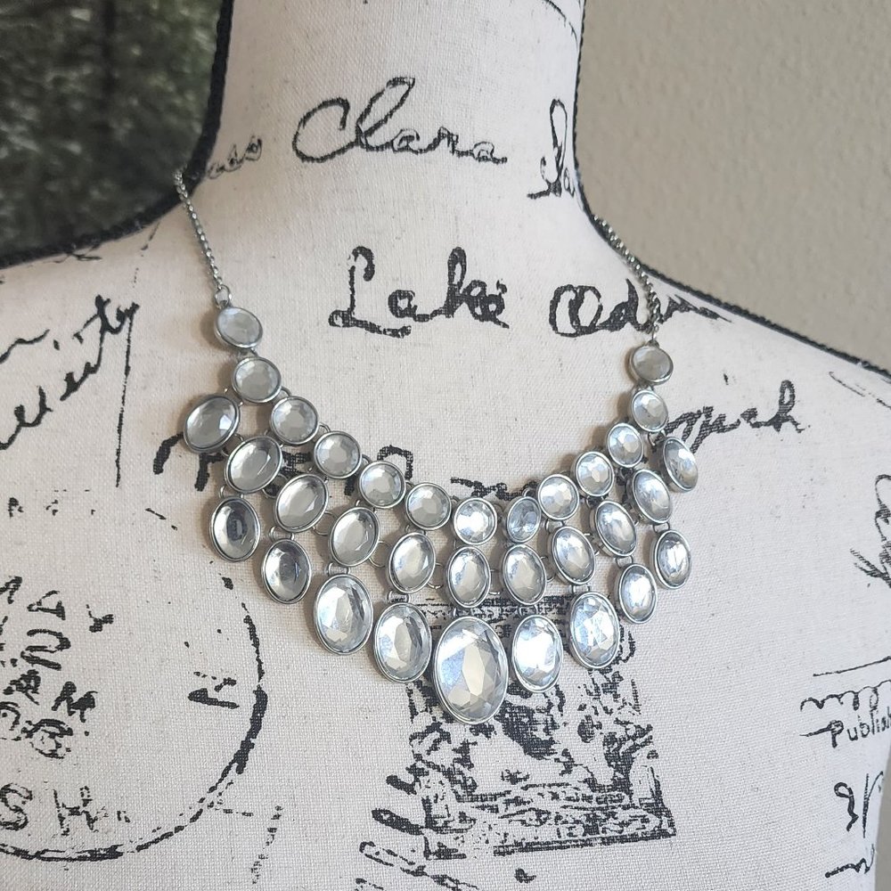 Very classy necklace